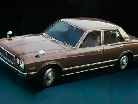 Toyota Corona - машина с неудачным названием