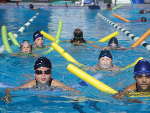 Занятия по плаванию для детей